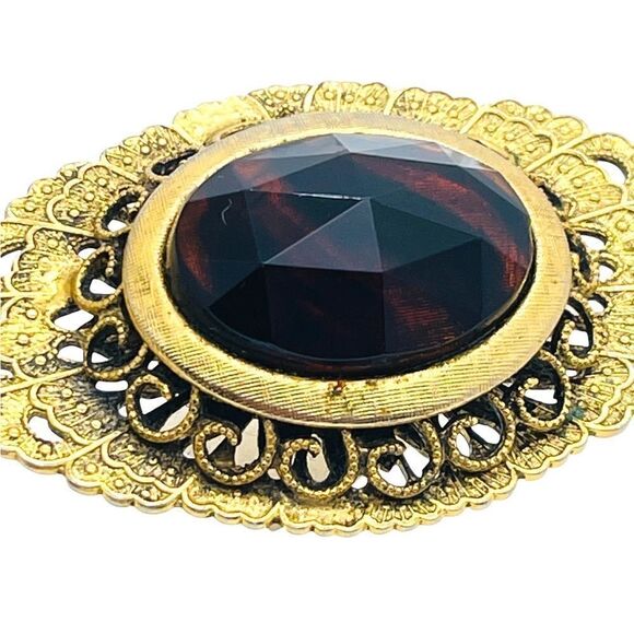 Freirich Diamond Shaped Goldtone Brooch - Picture 2 of 7